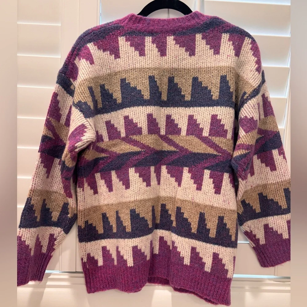 Entro Purple and Gray Geometric Sweater - Picture 4 of 6
